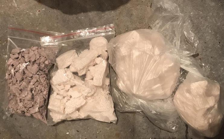 СПЕЦАКЦИЯ В СОФИЯ: Столични ченгета иззеха над 2 килограма наркотици