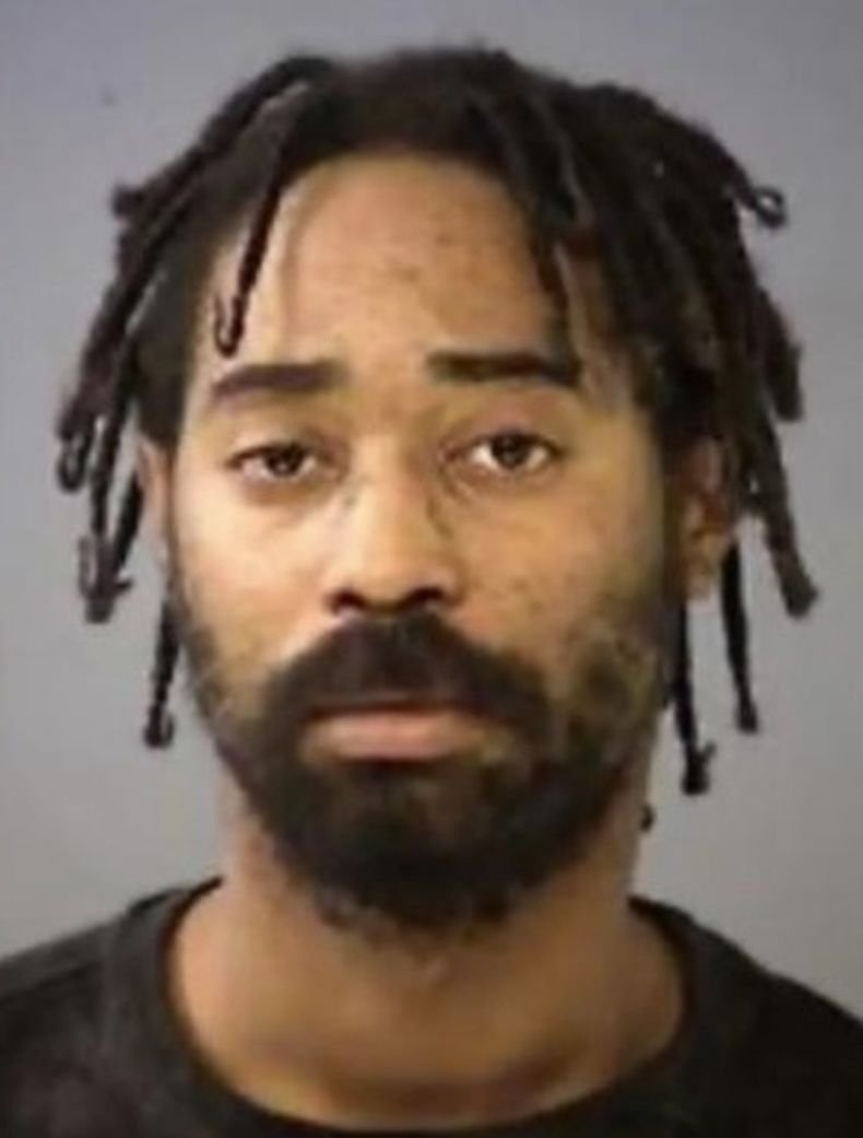 Американец застреля четири члена от едно семейство заради чек от 1 400 долара