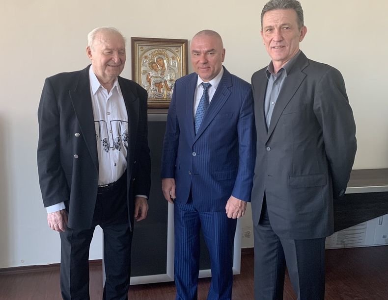 Баскетболната легенда Георги Младенов: Шампионите тръгват от училищата