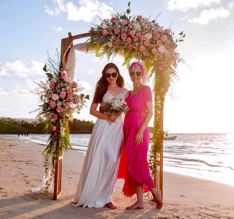 Мисис Баба Дони Василева вдигна сватба в Доминикана (СНИМКИ)