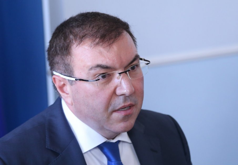 Здравният министър в оставка Костадин Ангелов: Гоним 40 хил. ваксинирани днес