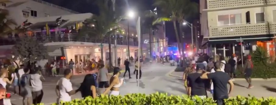 Маями Бийч обявява извънредно положение