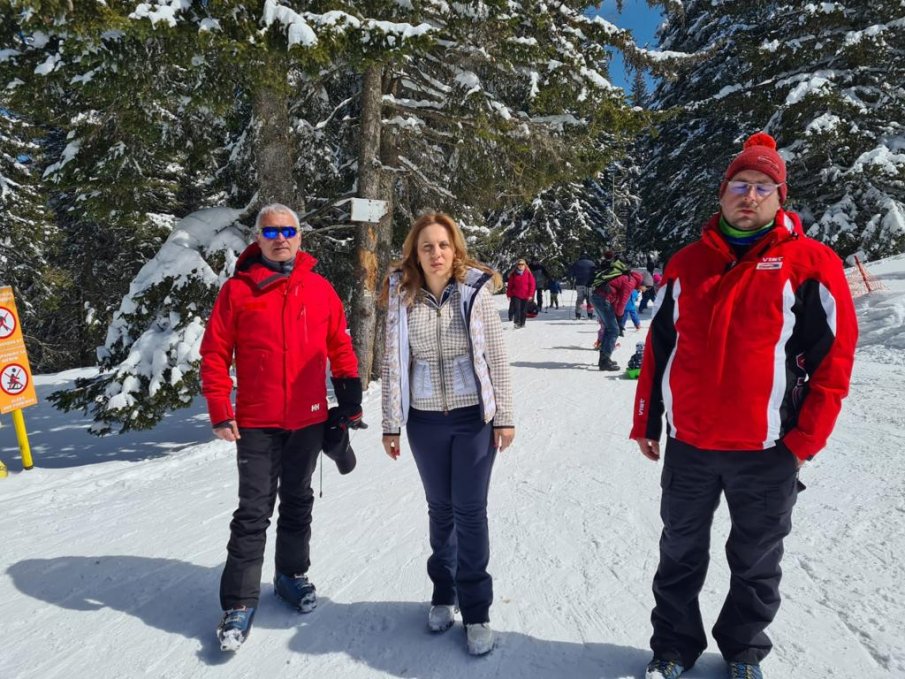 Ски сезонът продължава! Марияна Николова провери условията на Витоша (СНИМКИ)