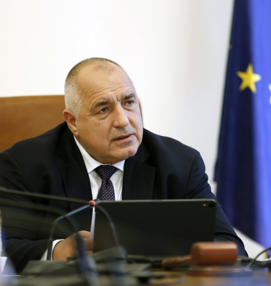 ГОРЕЩО В ПИК TV: Борисов с добра новина: Благодарение на битката ни с контрабандата в бюджета влизат повече средства и за лекарите, безплатни лекарства и безплатно ваксиниране (ВИДЕО)