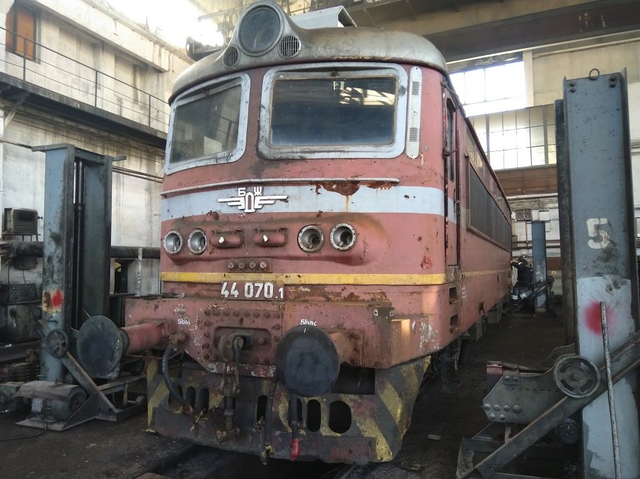 Крадец на за локомотиви, собственост на БДЖ-Товарни превози, остава в