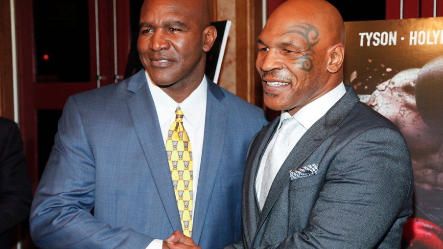 БИТКАТА НА ТИТАНИТЕ: Тайсън и Холифийлд излизат в мач за 50 милиона долара