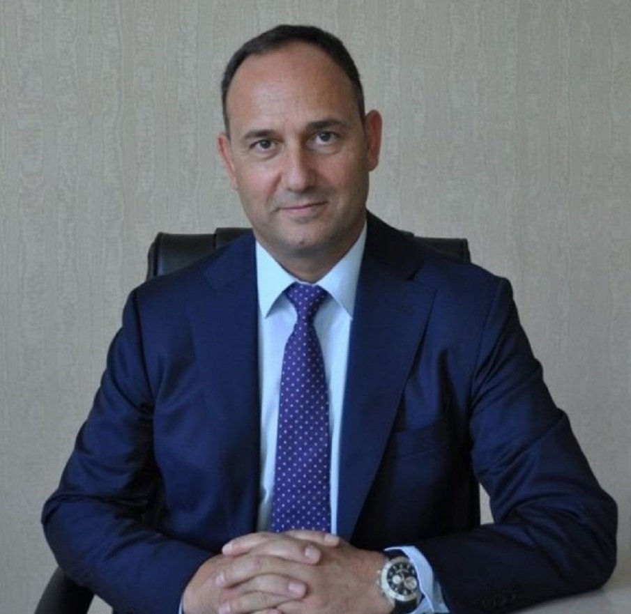 Проф. Карен Джамбазов остава шеф на УМБАЛ Св. Георги