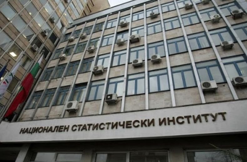 Над 1/3 от нефинансовите предприятия с по-малки приходи от продажби през февруари