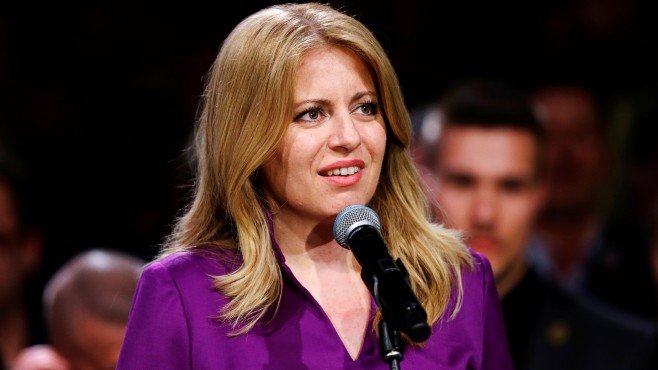 Президентът на Словакия прие оставките на още двама министри