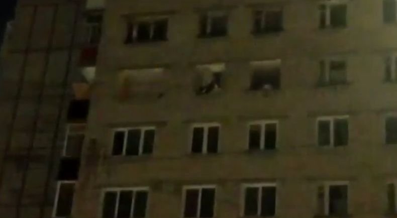 Един загинал и седем пострадали при взрив в жилищен блок в Татарстан (ВИДЕО)