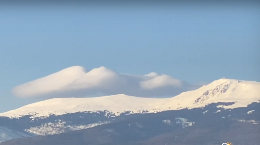 Облак феномен затанцува над Витоша