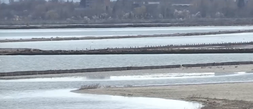 Ремонтираха шлюз на Атанасовското езеро край Бургас