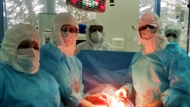 Пациентка с коронавирус роди здраво бебе