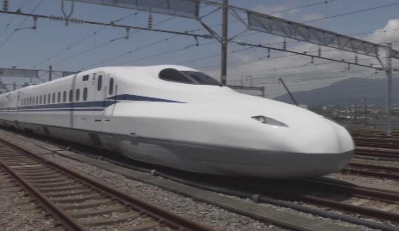 Соларен влак пуснаха в Япония