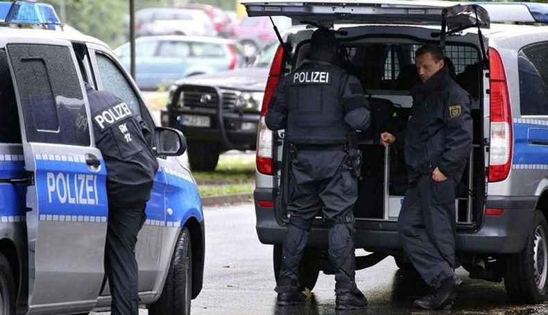 Сблъсъци между протестиращи срещу мерките заради коронавируса и полицията в Швейцария