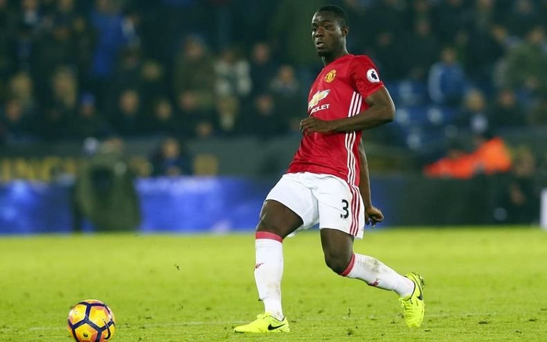 Бранител на Манчестър Юнайтед с положителен тест за коронавирус