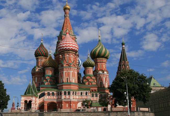 Москва отмени противоепидемичната мярка за носене на ръкавици на обществени места