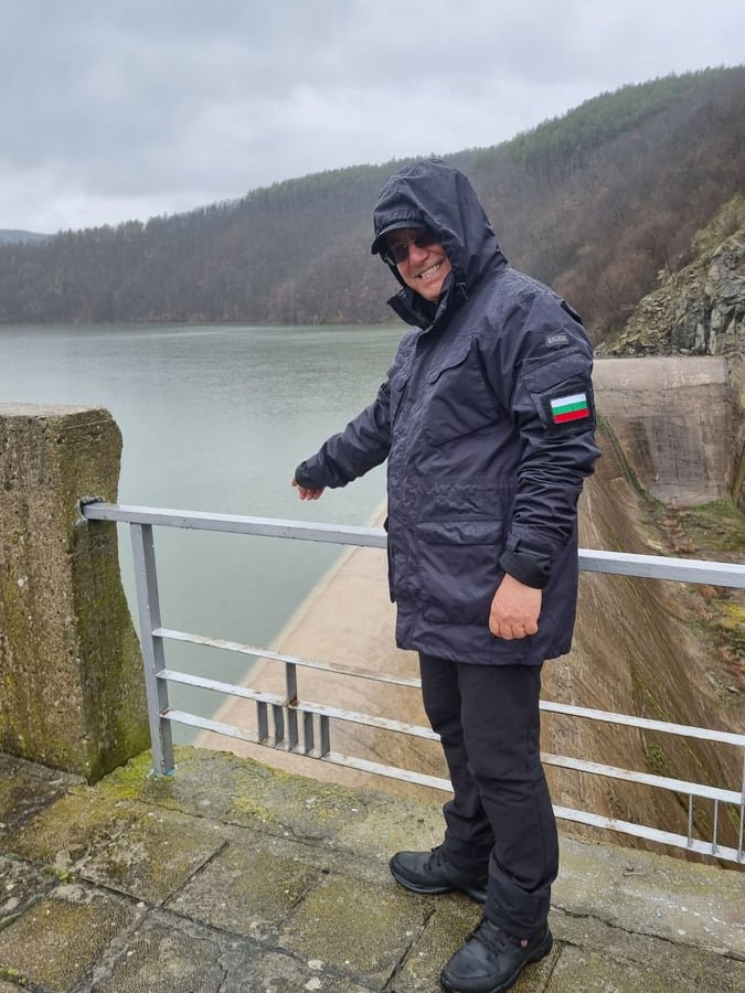 В деня на вота: Министър Димитров показва пълни язовири (СНИМКИ)