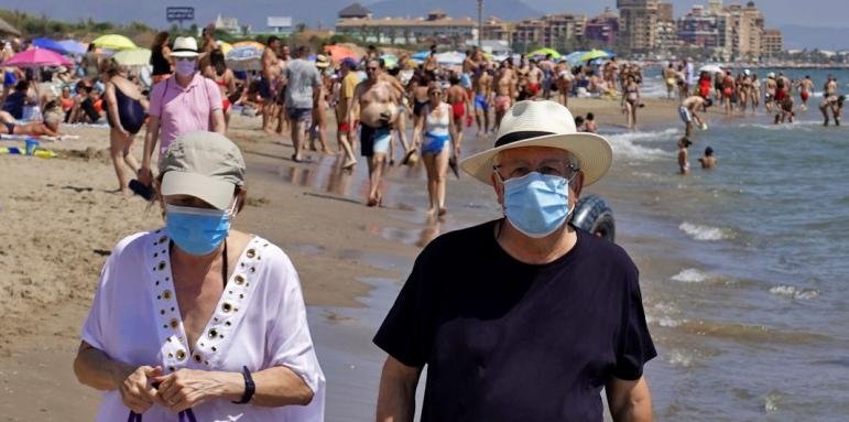 Здравното министерство с препоръка: Не пътувайте до Кипър, Испания и Русия