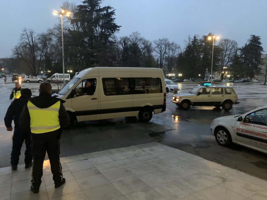 ГОЛЯМОТО БРОЕНЕ: Първите протоколи от Пловдив пристигнаха в Панаира
