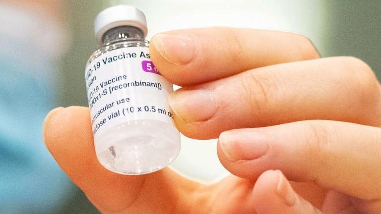 Близо 20 000 дози на ваксината на АстраЗенека пристигат у нас