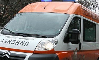 Кола се размаза на пътя Полски Тръмбеш – Обединение, има загинал