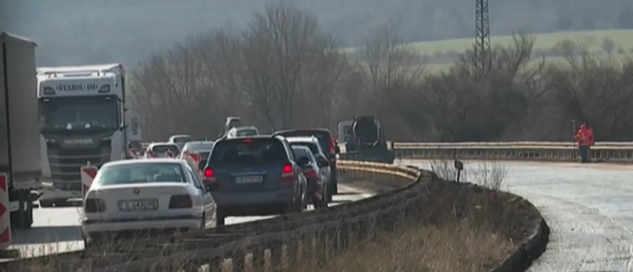 Възстановяват движението по АМ Тракия в посока Бургас