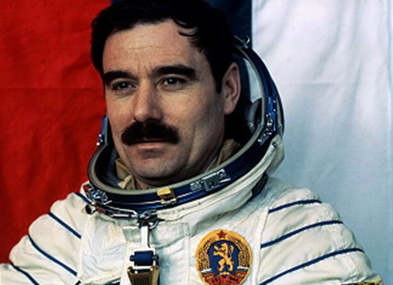 Кметът на Ловеч поздрави Георги Иванов за Деня на космонавтиката 