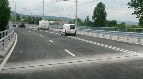 Ограничават отново движението по Аспаруховия мост заради ремонтни дейности