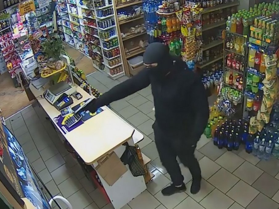 Въоръжен обра магазин в Бургас