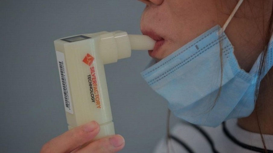 Сингапур разработва дихателни тестове за COVID-19