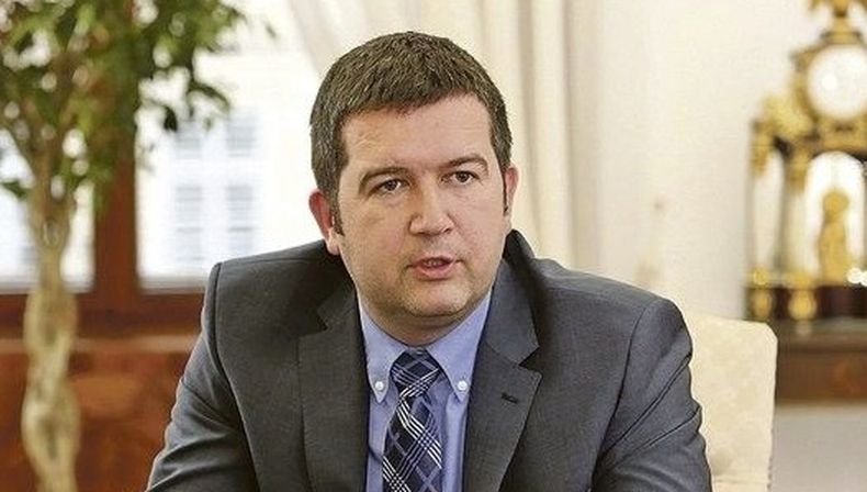 НАПРЕЖЕНИЕТО РАСТЕ! Чешките власти не изключват нови мерки по отношение на Русия