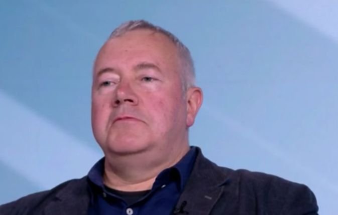 Харалан Александров: Има страшно много хора в страната, които искат да набият политик