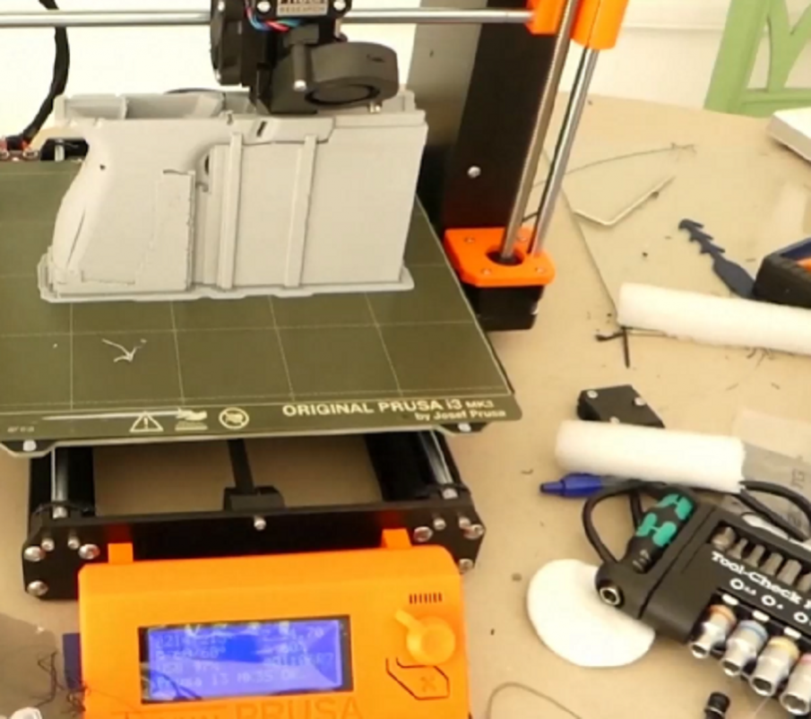 Разбиха нелегална работилница за производство на оръжие с 3D принтери