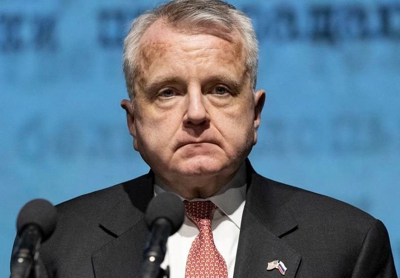 Посланикът на САЩ в Русия няма намерение да напуска Москва, въпреки препоръките за спешни консултации във Вашингтон