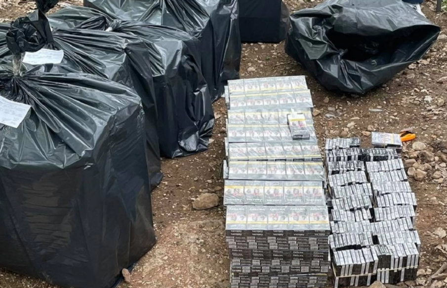 Заловиха 120 000 къса нелегални цигари във Враца
