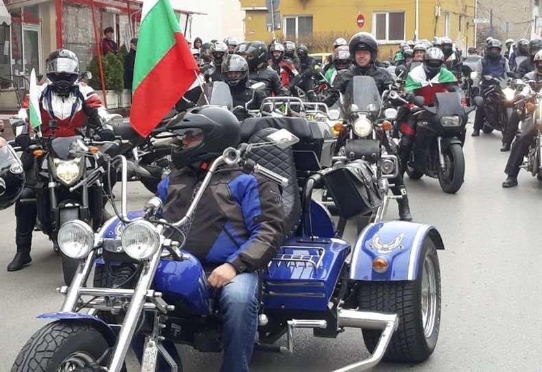 Мотористите от Благоевград откриха сезона