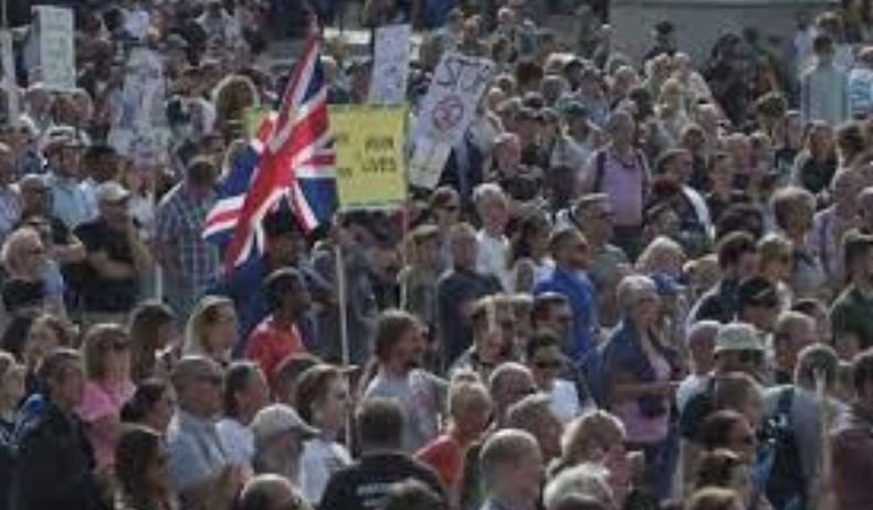 Хиляди протестираха в Лондон срещу масовото ваксиниране