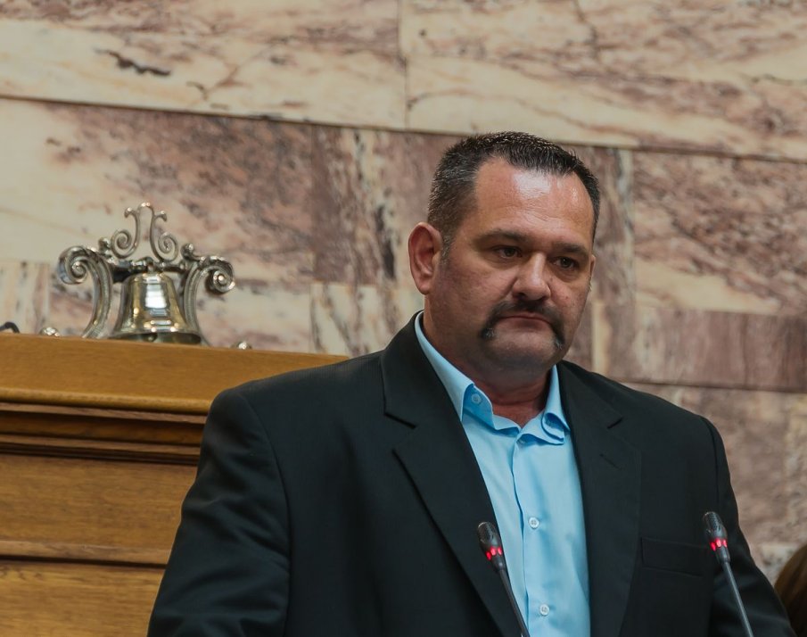 Свалиха имунитета на гръцки евродепутат, осъден на 13 г. затвор в Гърция