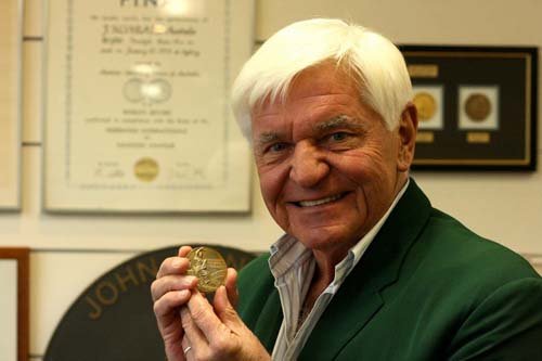 Почина легендарен плувец, поставил 26 световни рекорда