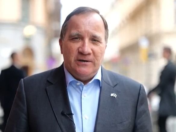 ПРИМЕР: Премиерът на Швеция се ваксинира (ВИДЕО)