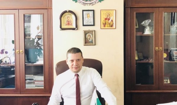 Илиан Тодоров: Щом промените в Изборния кодекс са най-важното нещо в държавата, тогава забранете необразованите хора да бъдат народни представители