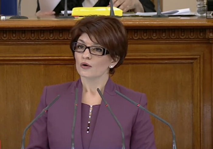 Десислава Атанасова: С групата на Станислав Трифонов БСП избраха председател на парламента и бламираха държавата