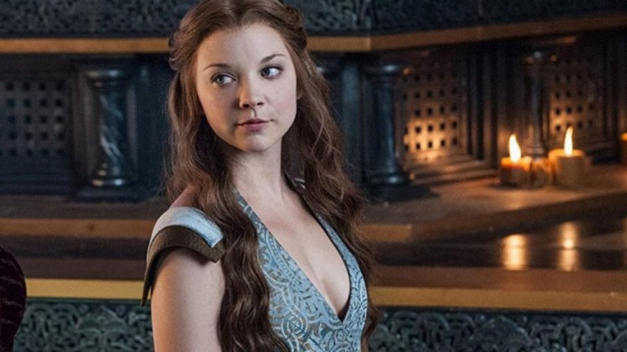 Звезда от Игра на тронове роди дъщеря тайно