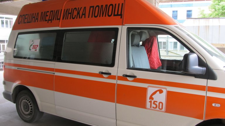 3-годишно дете е с опасност за живота след падане в съд с разтвор на сода каустик 3-годишно дете е с опасност за живота след падане в съд с разтвор на сода каустик
