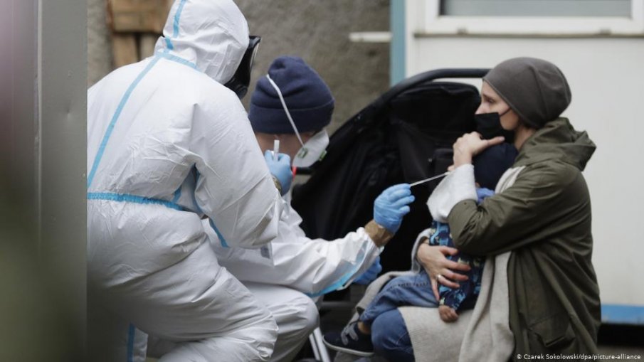 Унгария отменя някои ограничения за лица, които имат карта за имунитет