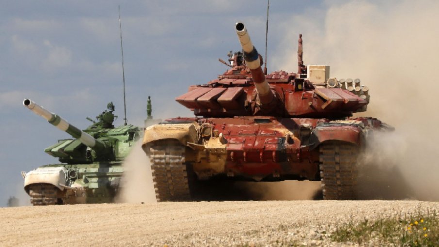 Руски войски са заели два стратегически поста в Армения