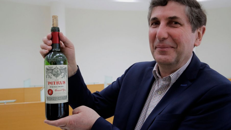 УНИКАЛНО: Продават на търг бутилка вино, завърнала се от Космоса