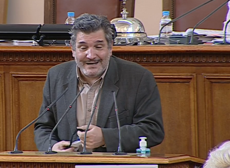 Георги Ганев се извини от трибуната за бой от тъща си