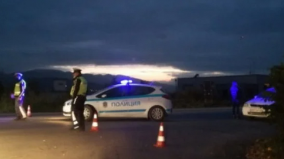 ОТ ПОСЛЕДНИТЕ МИНУТИ: Бус и кола се помляха на околовръстното на Пловдив